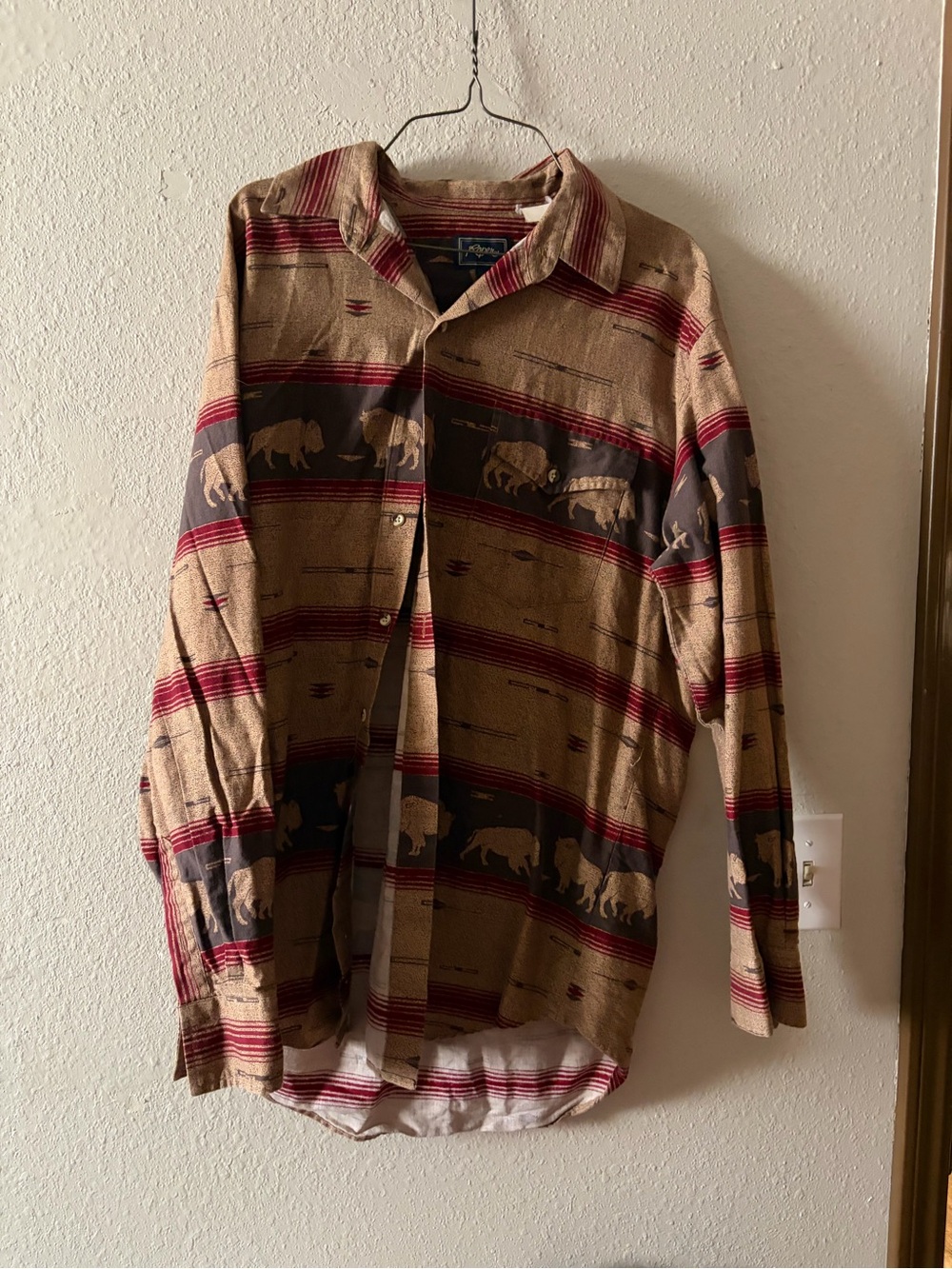Roper Tan & Red Buffalo Print Button-Down Shirt size 15/33